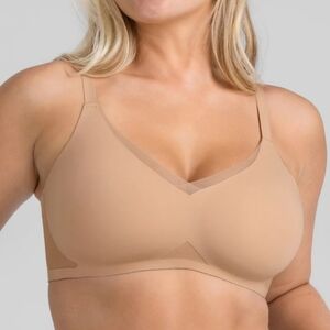 Honeylove Crossover Wireless Bra In Sand Size M+ Back Smoothing Comfort Stretch